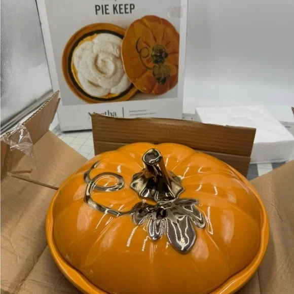 Martha Stewart Pumpkin Pie Keep Baking Dish - Picture 1 of 9